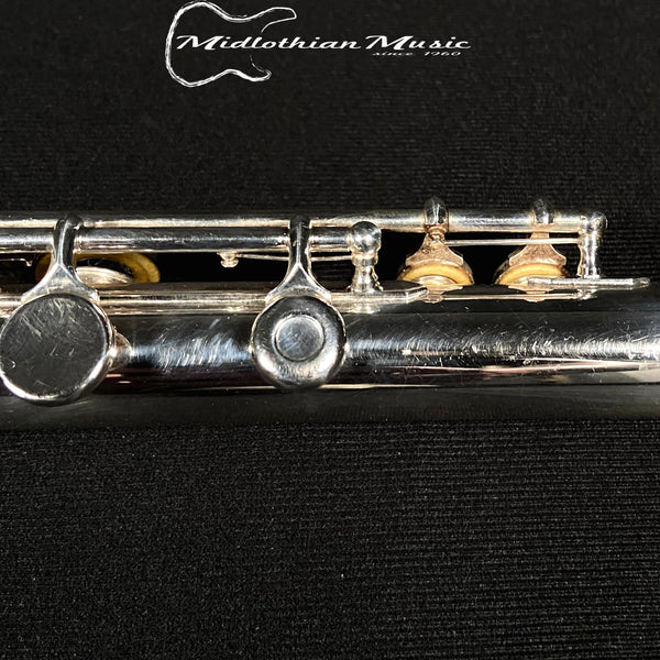 Gemeinhardt Pre-Owned 2SP Silver Plated Closed Hole Flute w/Case #J16066 - Very Good!