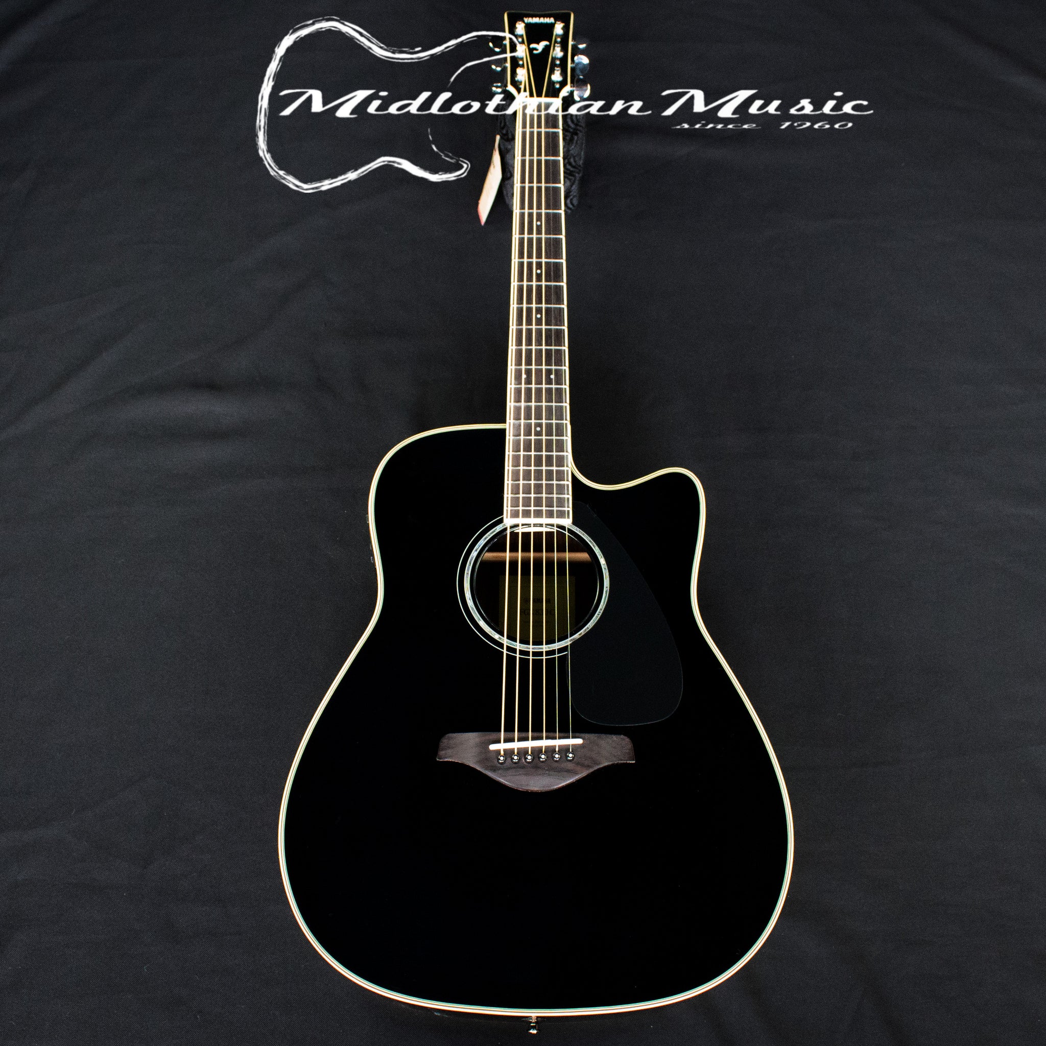 Yamaha FGX830C - Acoustic/Electric Dreadnought Cutaway Guitar - Black Gloss Finish